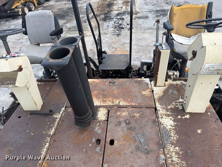 image for item FC3397 2007 Blaw-Knox PF-2181 paver