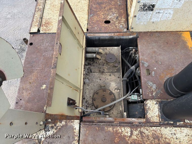 image for item FC3397 2007 Blaw-Knox PF-2181 paver