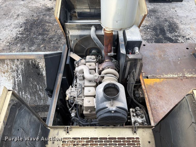 image for item FC3397 2007 Blaw-Knox PF-2181 paver