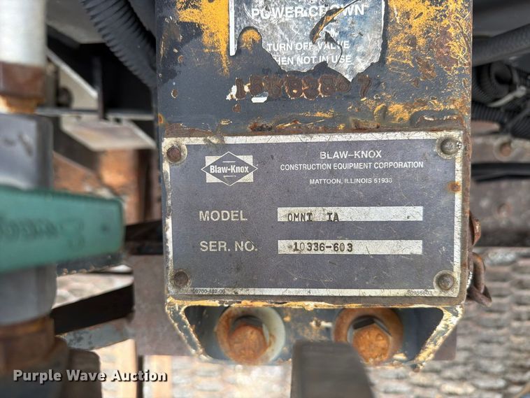 image for item FC3397 2007 Blaw-Knox PF-2181 paver
