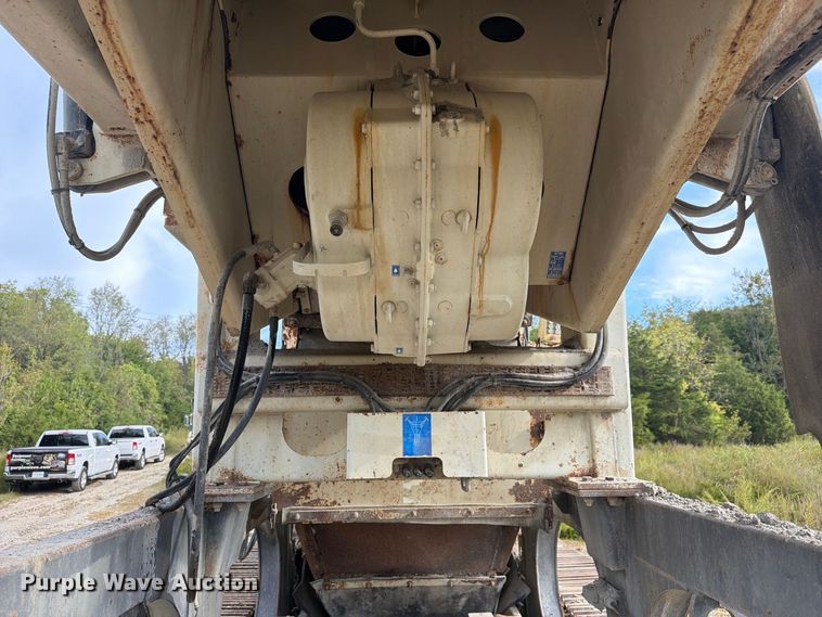 image for item FC3398 2005 Metso LOKOTRACK LT 105 Mobile Crusher
