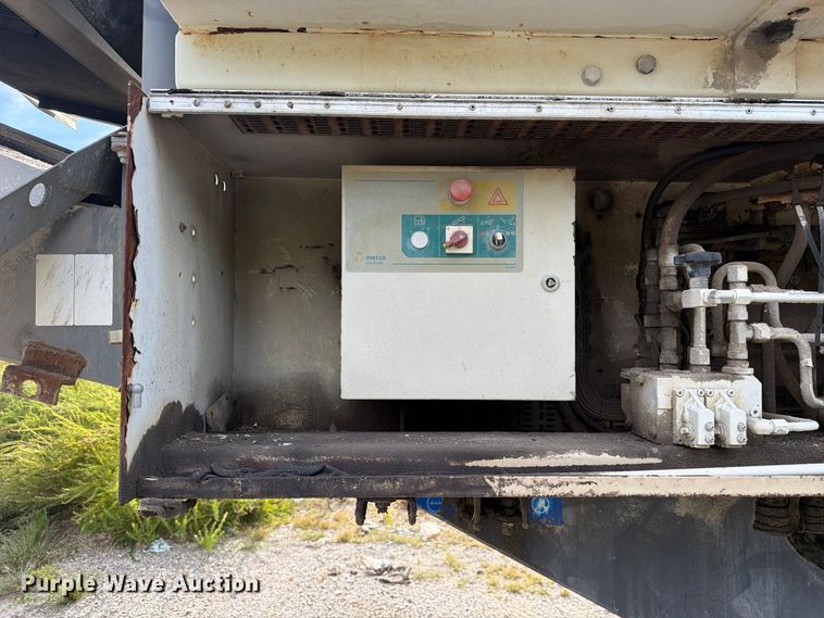 image for item FC3398 2005 Metso LOKOTRACK LT 105 Mobile Crusher