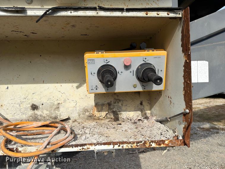 image for item FC3398 2005 Metso LOKOTRACK LT 105 Mobile Crusher