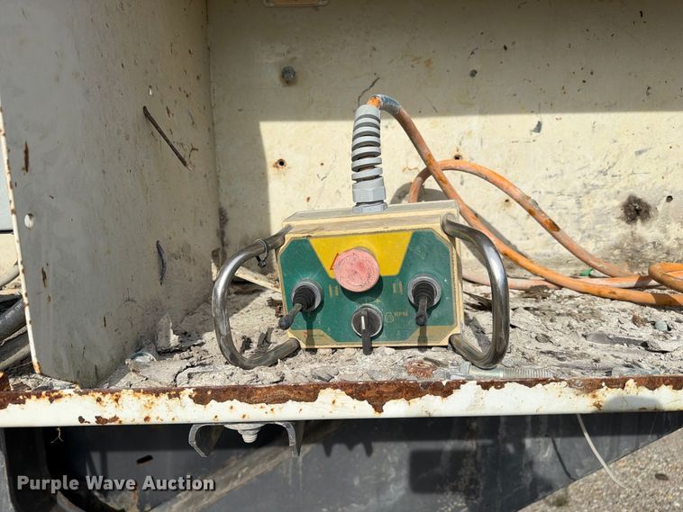 image for item FC3398 2005 Metso LOKOTRACK LT 105 Mobile Crusher