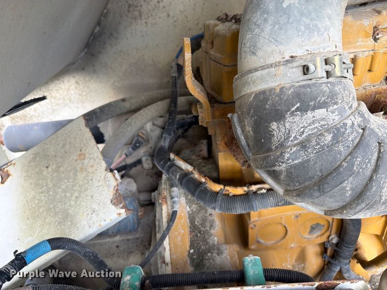 image for item FC3398 2005 Metso LOKOTRACK LT 105 Mobile Crusher