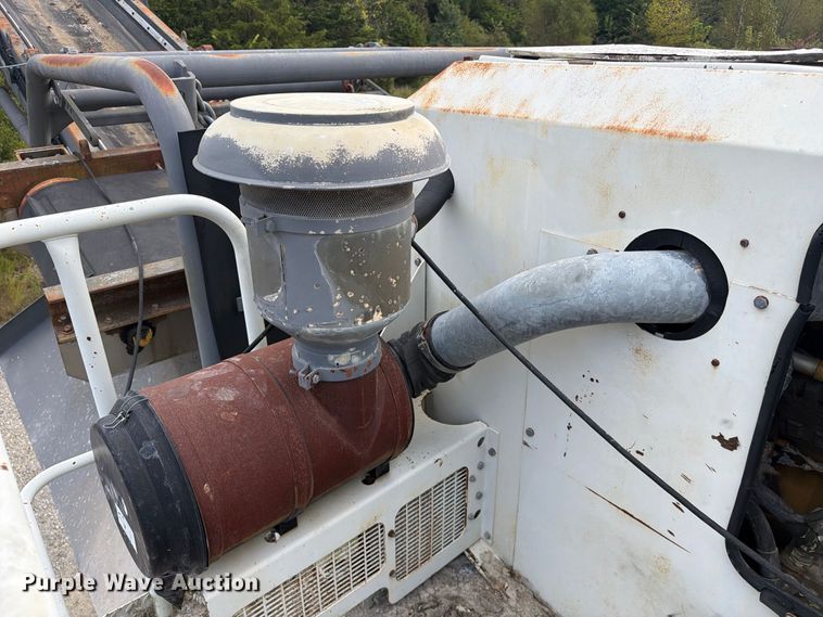 image for item FC3398 2005 Metso LOKOTRACK LT 105 Mobile Crusher