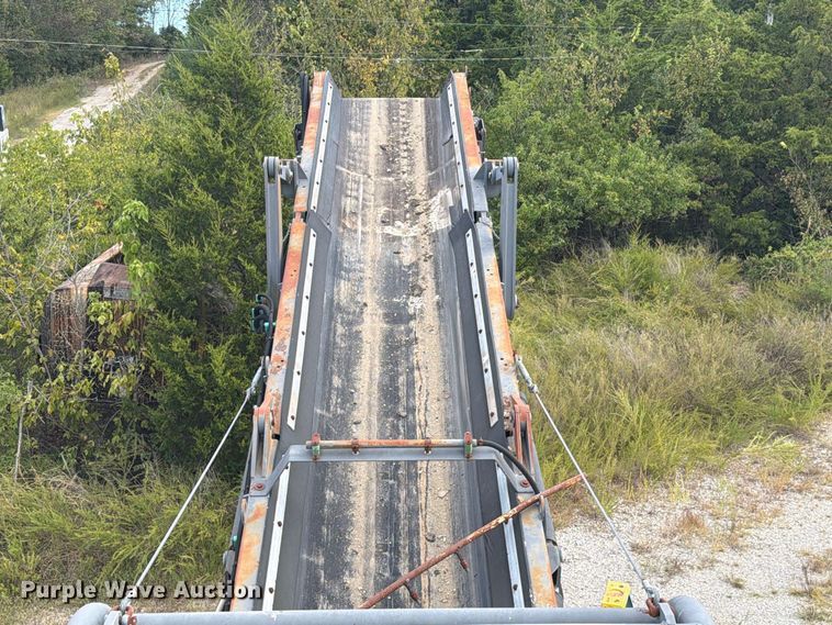 image for item FC3398 2005 Metso LOKOTRACK LT 105 Mobile Crusher