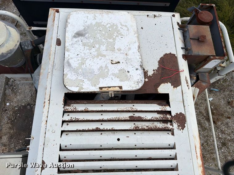 image for item FC3398 2005 Metso LOKOTRACK LT 105 Mobile Crusher
