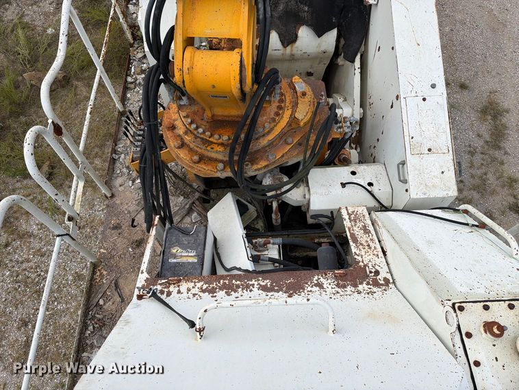 image for item FC3398 2005 Metso LOKOTRACK LT 105 Mobile Crusher