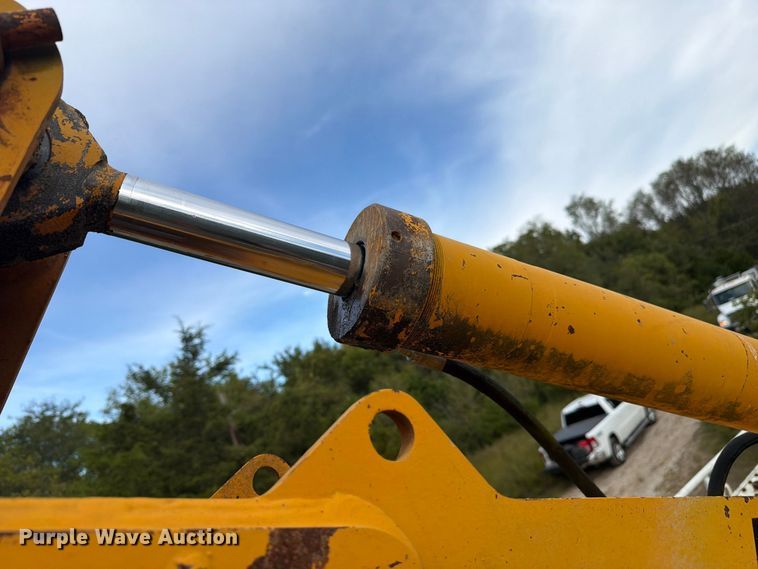 image for item FC3398 2005 Metso LOKOTRACK LT 105 Mobile Crusher