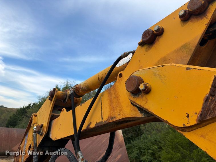 image for item FC3398 2005 Metso LOKOTRACK LT 105 Mobile Crusher