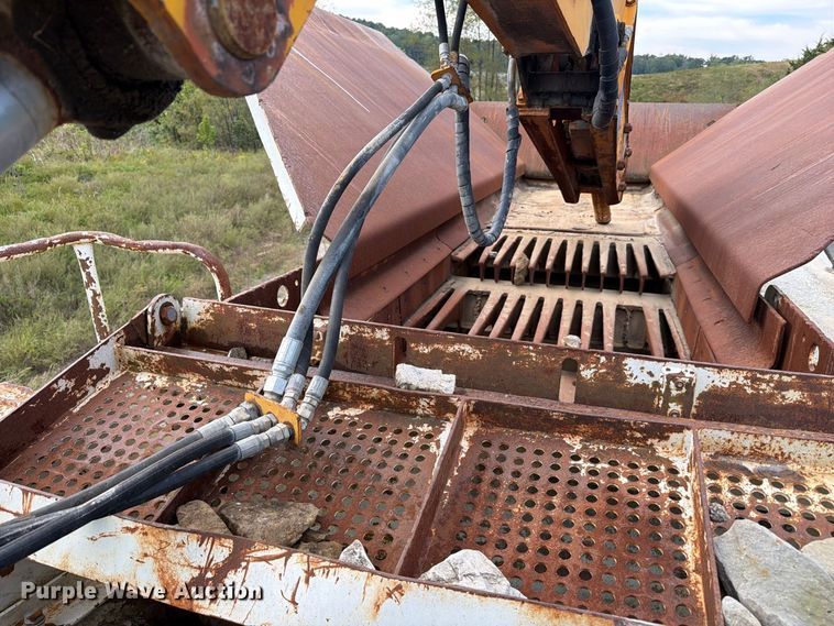image for item FC3398 2005 Metso LOKOTRACK LT 105 Mobile Crusher