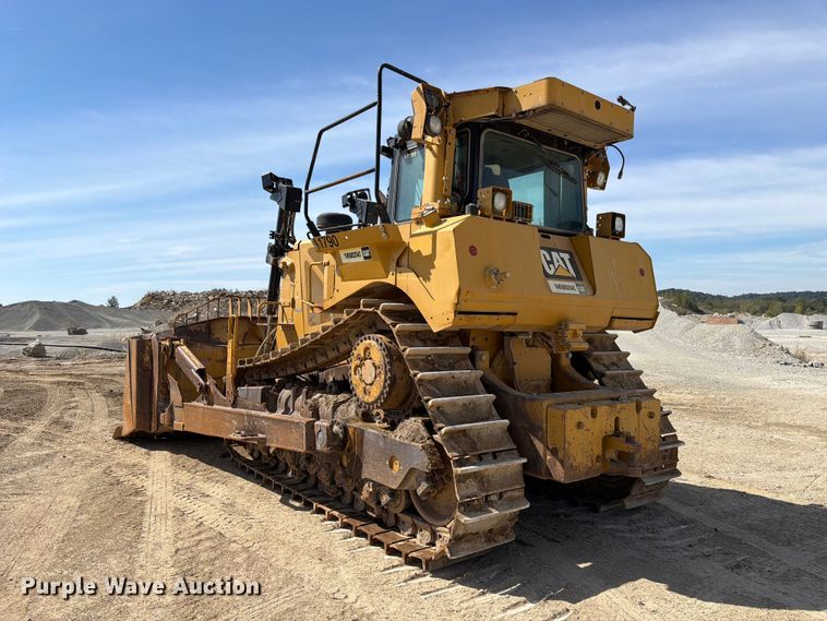 image for item FC3399 2012 Caterpillar D8T dozer