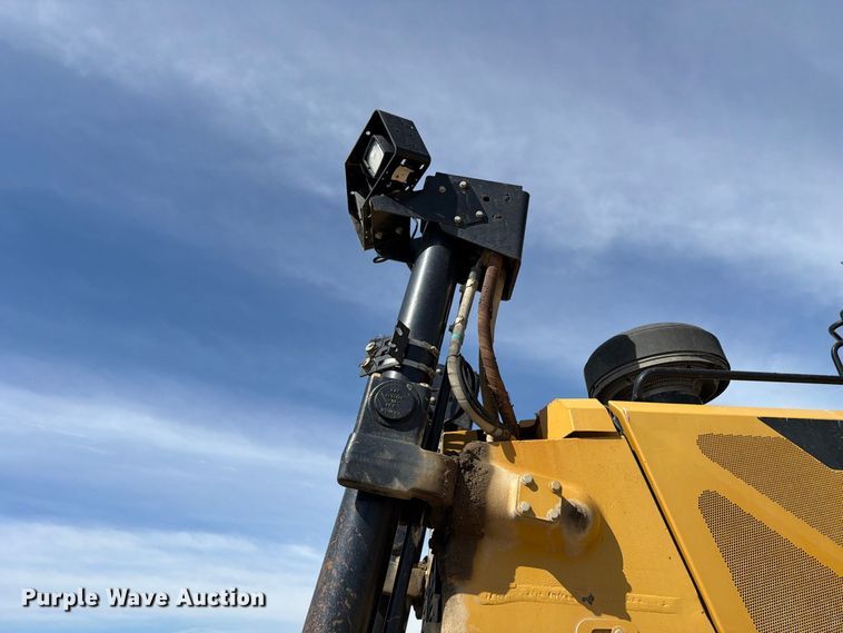 image for item FC3399 2012 Caterpillar D8T dozer