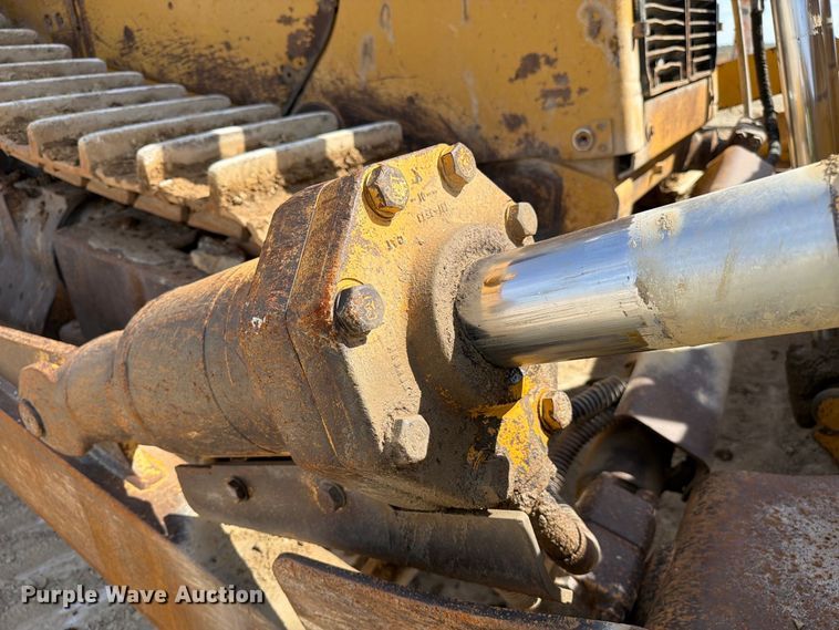 image for item FC3399 2012 Caterpillar D8T dozer