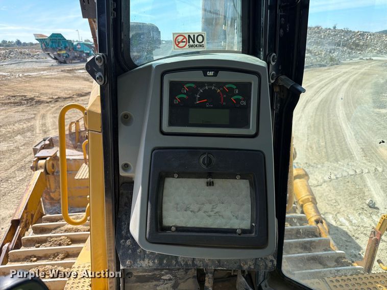 image for item FC3399 2012 Caterpillar D8T dozer