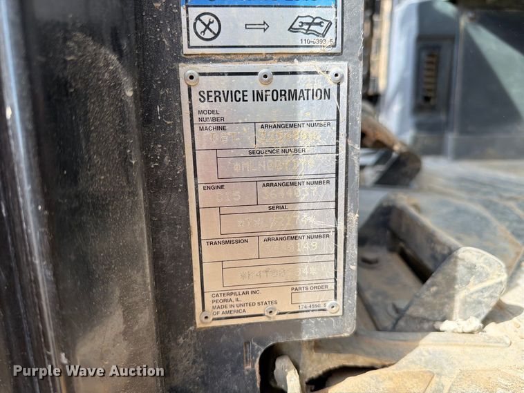 image for item FC3399 2012 Caterpillar D8T dozer