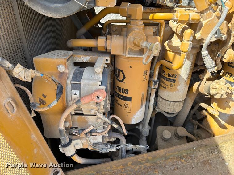 image for item FC3399 2012 Caterpillar D8T dozer