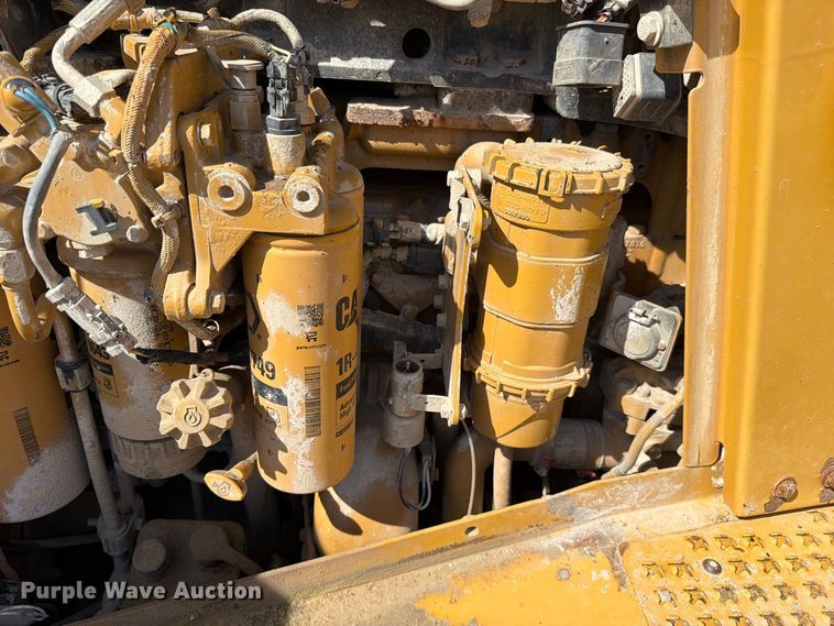 image for item FC3399 2012 Caterpillar D8T dozer