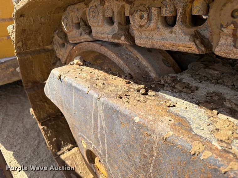 image for item FC3399 2012 Caterpillar D8T dozer