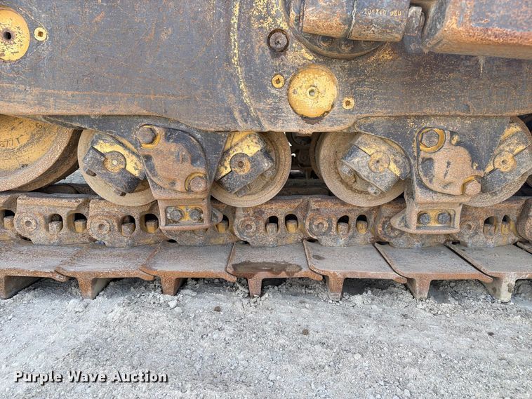 image for item FC3399 2012 Caterpillar D8T dozer