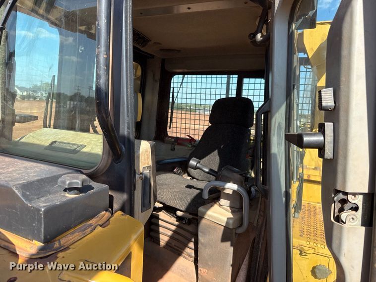 image for item FC4283 2008 Caterpillar D6T XL dozer