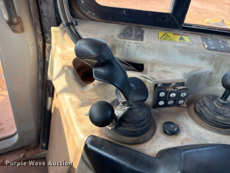 image for item FC4283 2008 Caterpillar D6T XL dozer