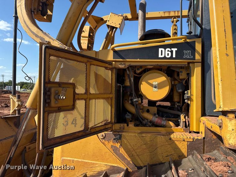 image for item FC4283 2008 Caterpillar D6T XL dozer