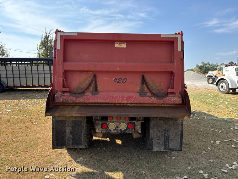 image for item FC4453 2012 Kenworth T440 dump truck