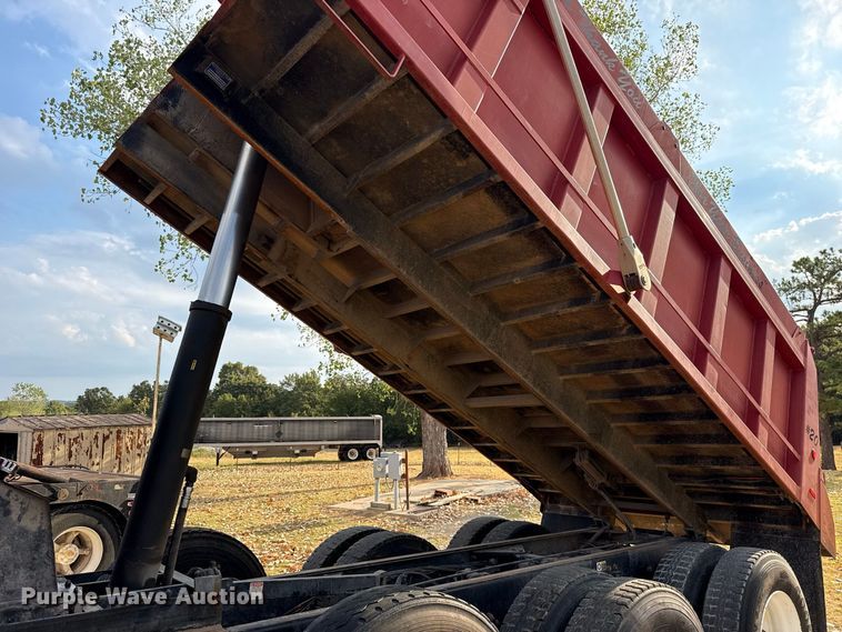 image for item FC4453 2012 Kenworth T440 dump truck