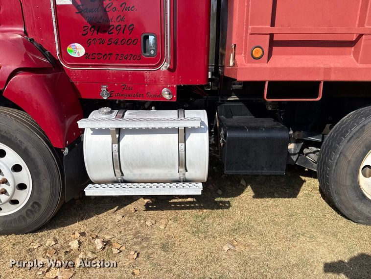 image for item FC4453 2012 Kenworth T440 dump truck