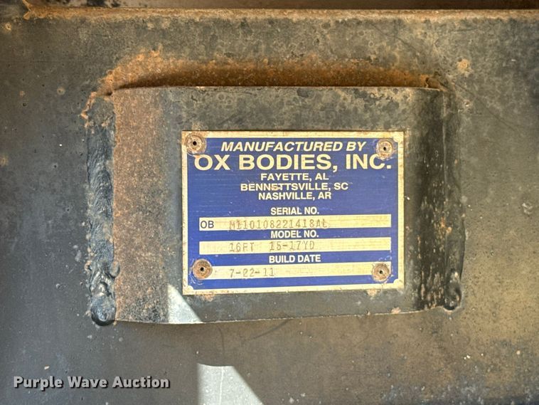 image for item FC4453 2012 Kenworth T440 dump truck