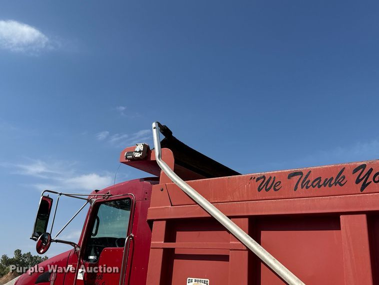 image for item FC4453 2012 Kenworth T440 dump truck