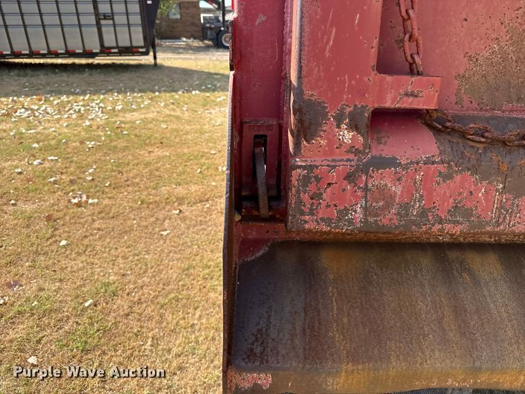 image for item FC4453 2012 Kenworth T440 dump truck