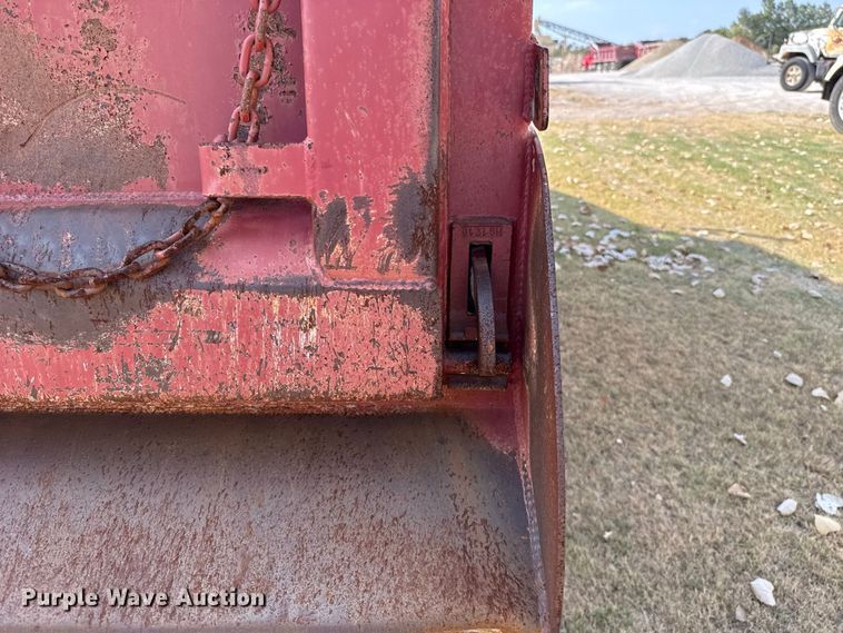 image for item FC4453 2012 Kenworth T440 dump truck