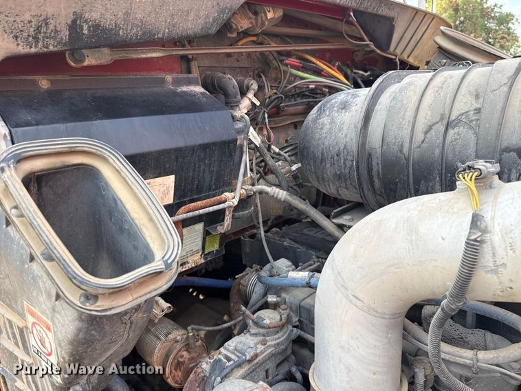 image for item FC4453 2012 Kenworth T440 dump truck