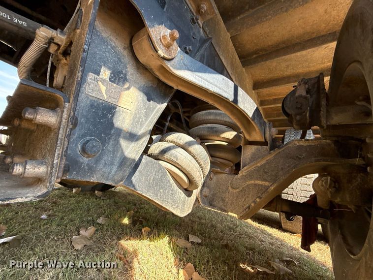 image for item FC4453 2012 Kenworth T440 dump truck