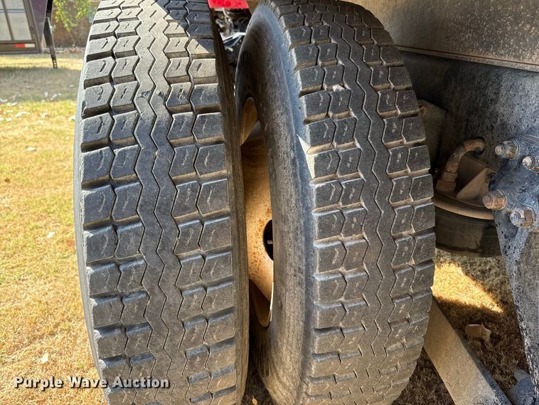 image for item FC4453 2012 Kenworth T440 dump truck