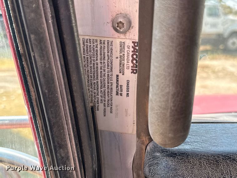 image for item FC4453 2012 Kenworth T440 dump truck