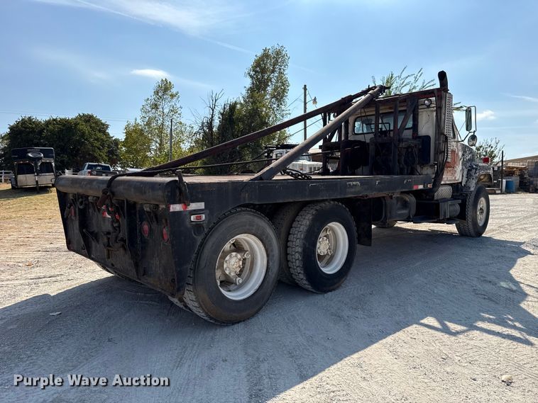 image for item FC4454 1979 International F-2574 flatbed truck