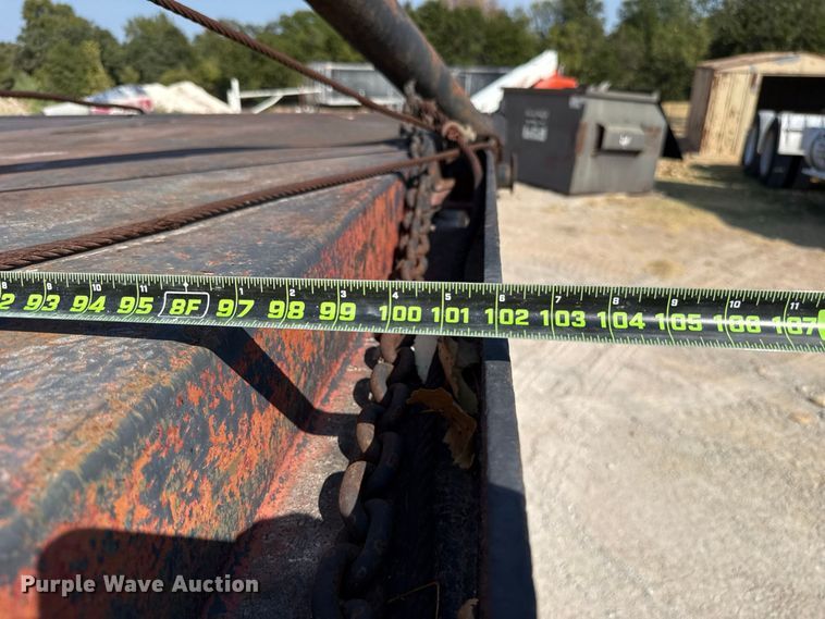 image for item FC4454 1979 International F-2574 flatbed truck