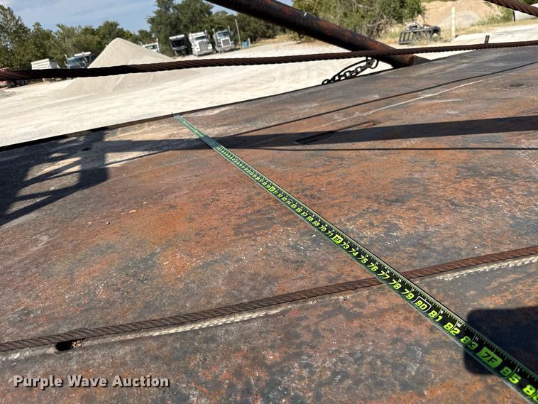 image for item FC4454 1979 International F-2574 flatbed truck