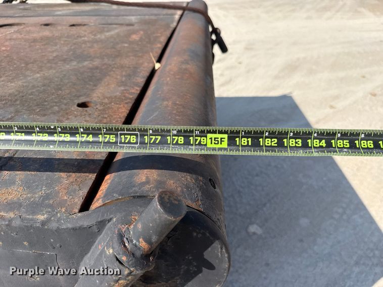 image for item FC4454 1979 International F-2574 flatbed truck