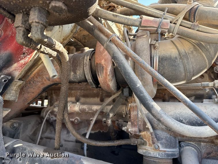 image for item FC4454 1979 International F-2574 flatbed truck