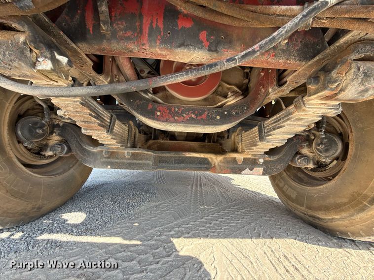 image for item FC4454 1979 International F-2574 flatbed truck