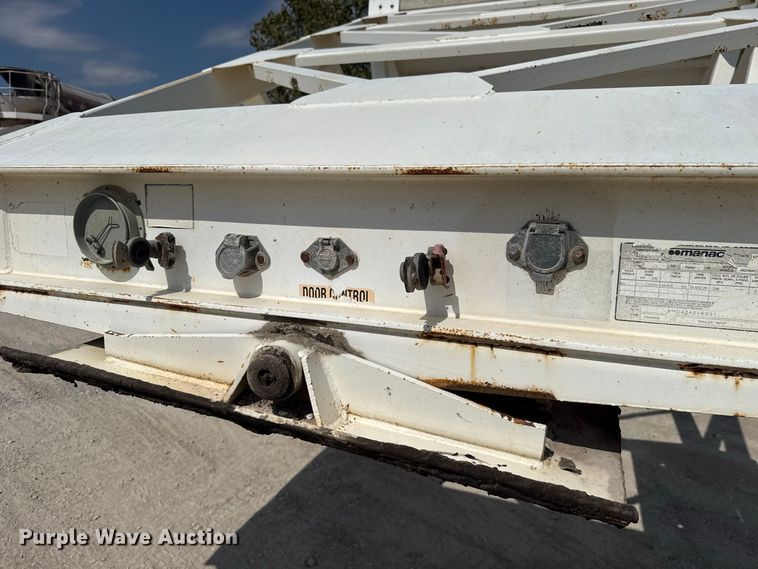 image for item FC4457 2013 Manac 4B24 bottom dump trailer