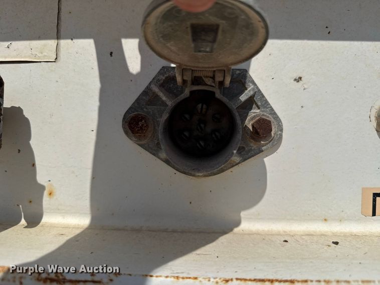 image for item FC4457 2013 Manac 4B24 bottom dump trailer
