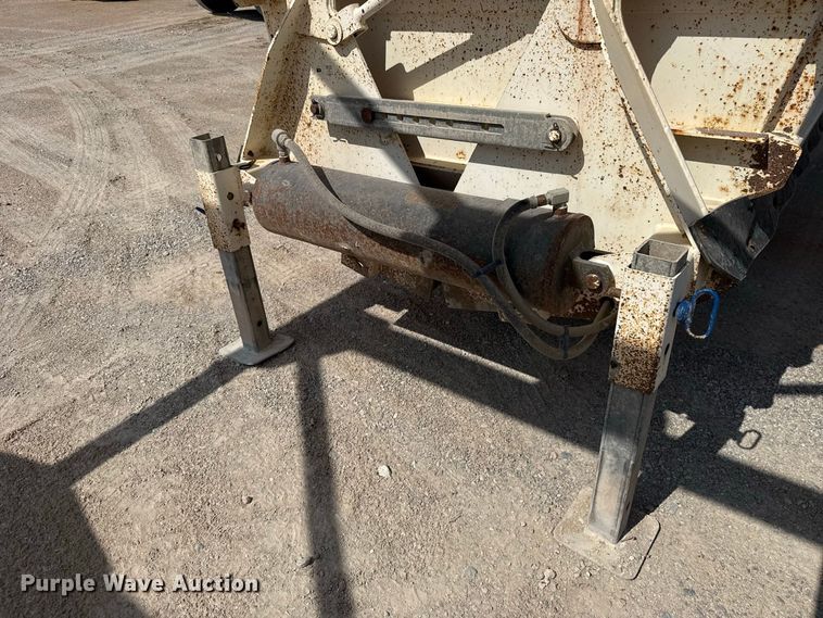 image for item FC4457 2013 Manac 4B24 bottom dump trailer