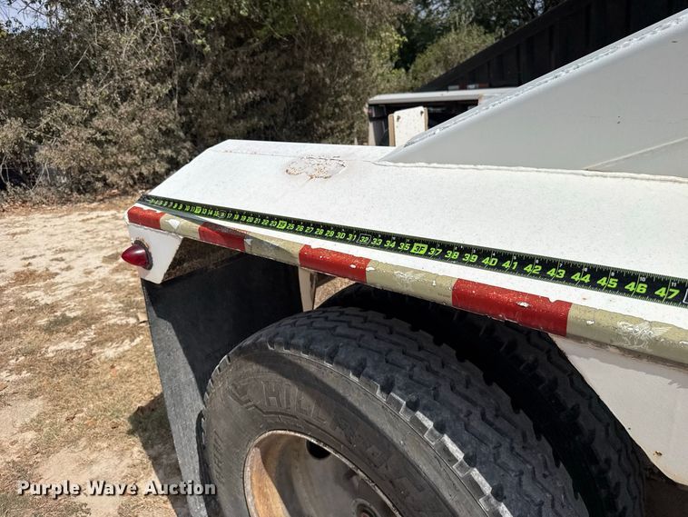 image for item FC4457 2013 Manac 4B24 bottom dump trailer