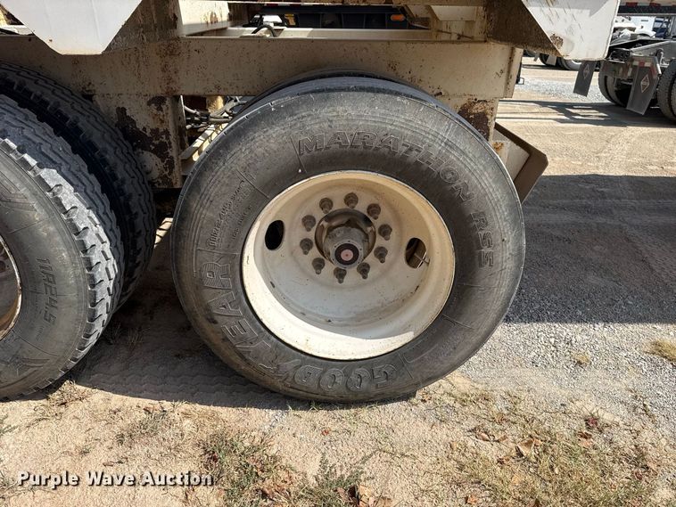 image for item FC4457 2013 Manac 4B24 bottom dump trailer